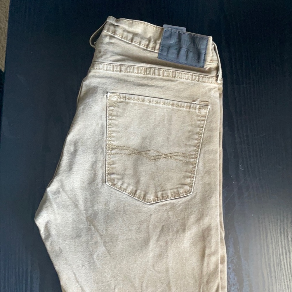 Levi’s men’s khaki 32x34 pants